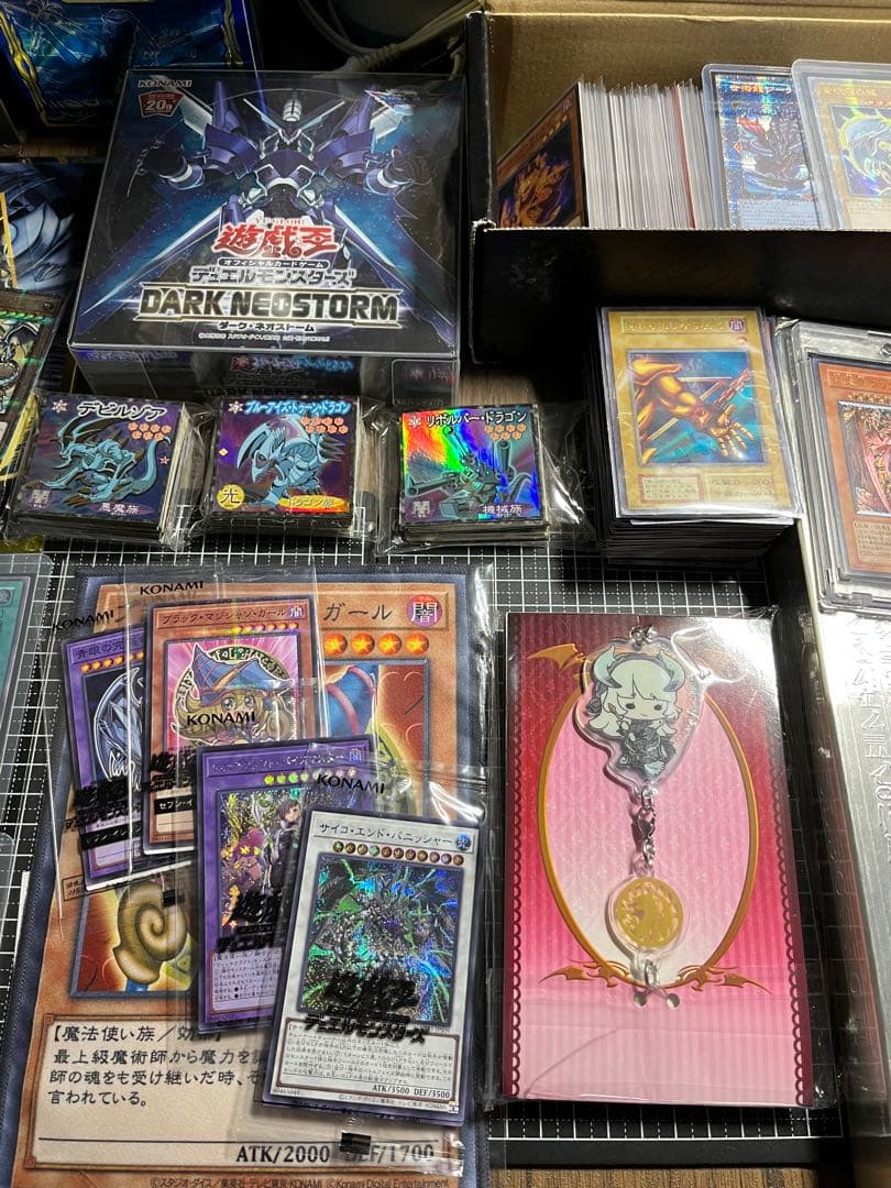 フ*能様 遊戯王/引退品/レリーフ/プリズマ/高レアリティ/未開封BOX/大量