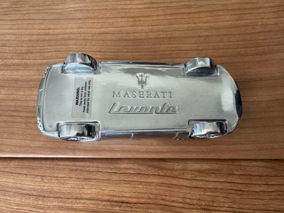 マセラティ ノベルティ レザーキーリング チャーム レヴァンテ メタル