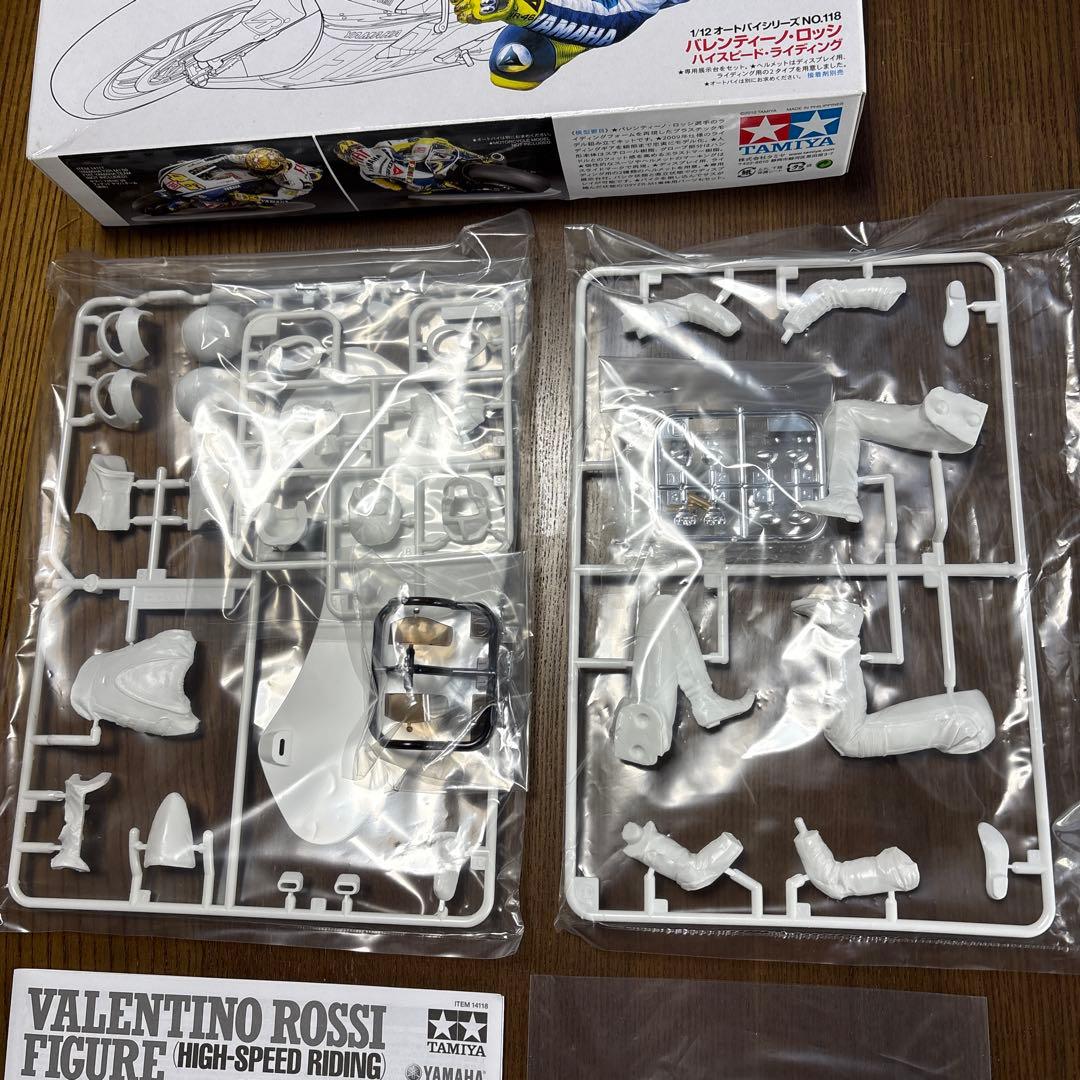 タミヤ　オートバイ　1/12 プラモデル　YZR-M1 ‘19 制作セット