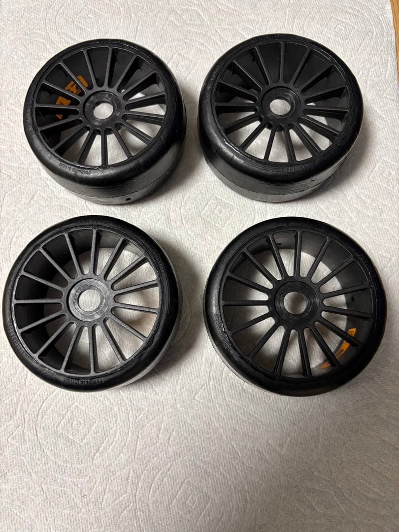 1/8 京商インファーノGT2 GT3 GRPスリックタイヤホイールイタリア製 1/8 GT M02 SLICK