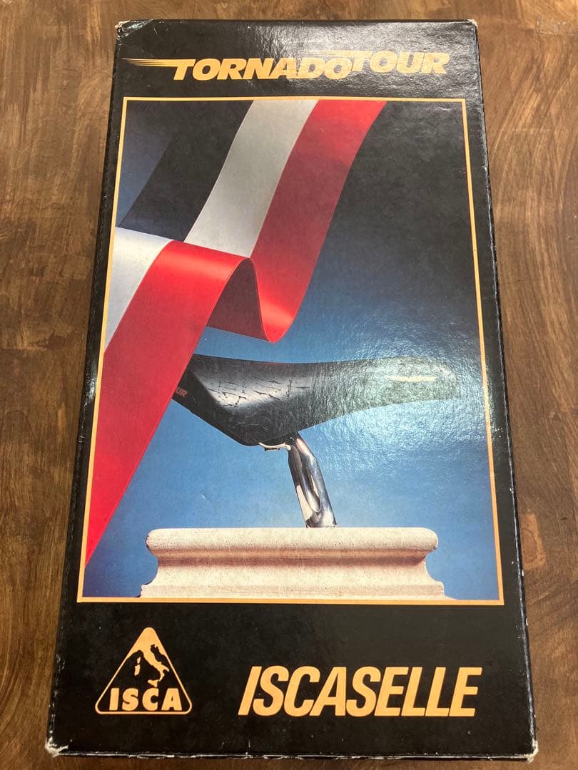 ISCASELLE TORNADO TOUR トルネードサドル　　　　AA21 Iscaselle Tornado Black Leather Saddle NOS - Cicli Berlinetta