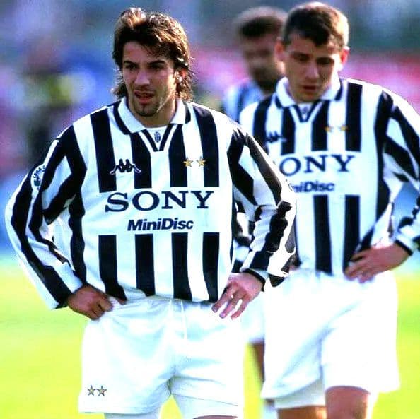 匿名配送】【入手困難】96/97 ユベントス 白 黒 DEL PIERO - メルカリ