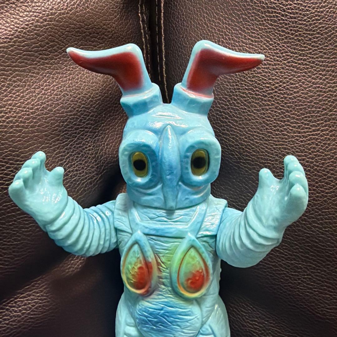 ブルマァク ゼットン フィギュア