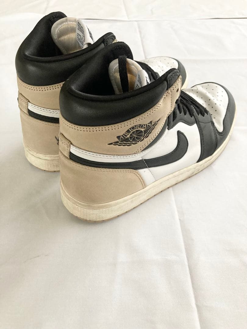 最終価格！Air Jordan 1 Retro High OG “Latte”