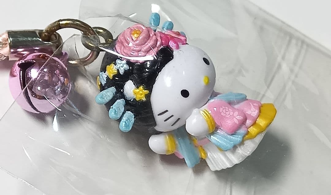 激レア！ご当地キティ 山口限定 楊貴妃 根付けストラップ - メルカリ