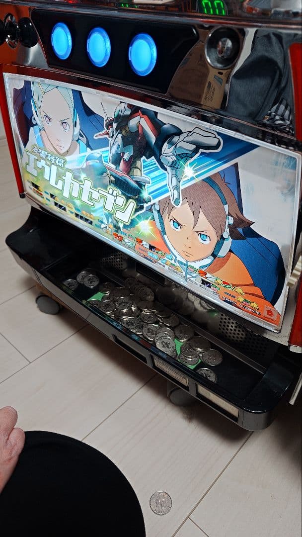 初代、交響詩篇エウレカセブン、パチスロ機