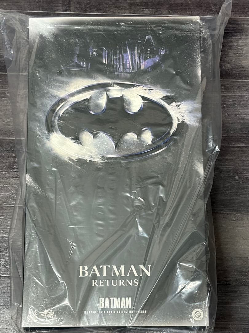 残少最安値ホットトイズ 1/6『バットマン リターンズ』 2.0版 MMS769