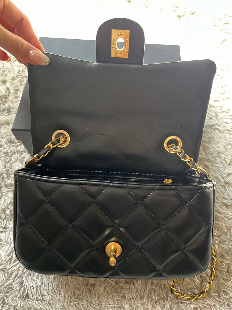 CHANEL シャネル キルティングデザイン ショルダーバッグ ノベルティ