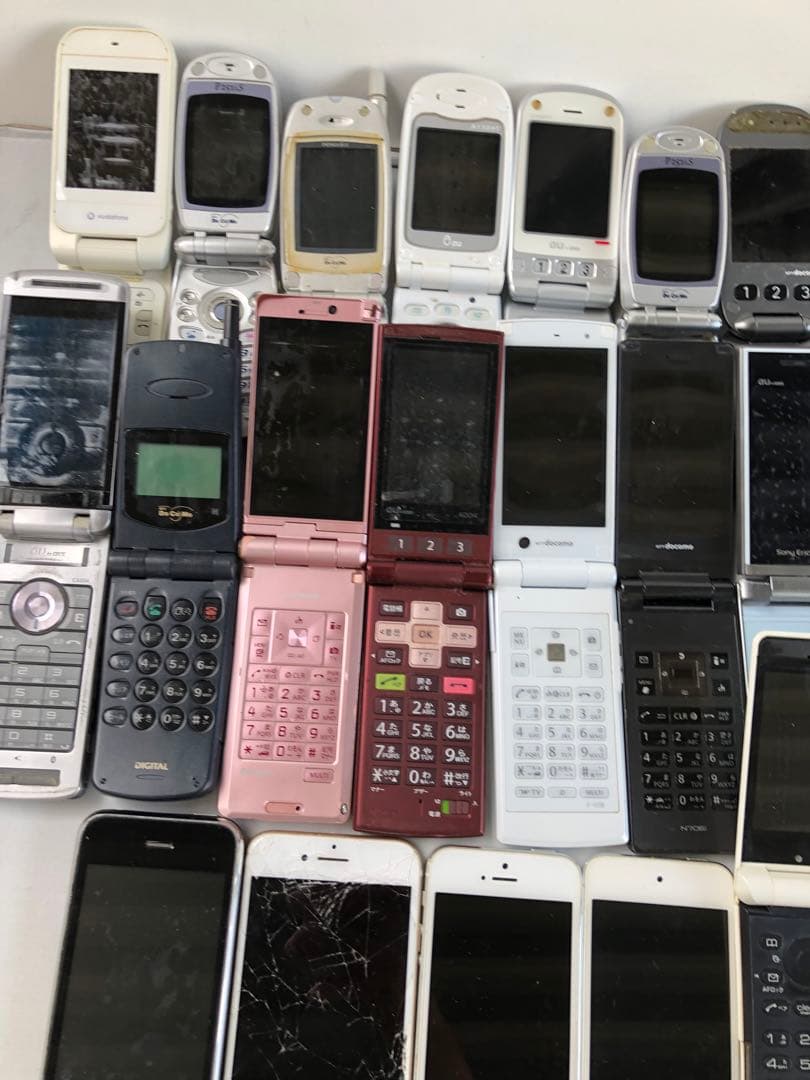 携帯電話 45点 ジャンク品 まとめ売り(D181)
