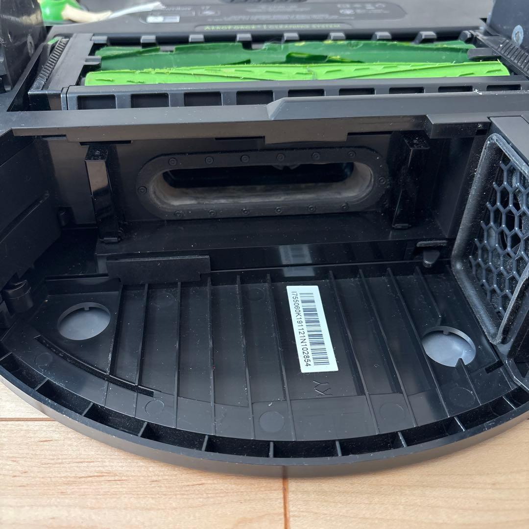 iRobot ルンバi7+（Roomba i7+）本体 クリーンベース 初期化済 - メルカリ