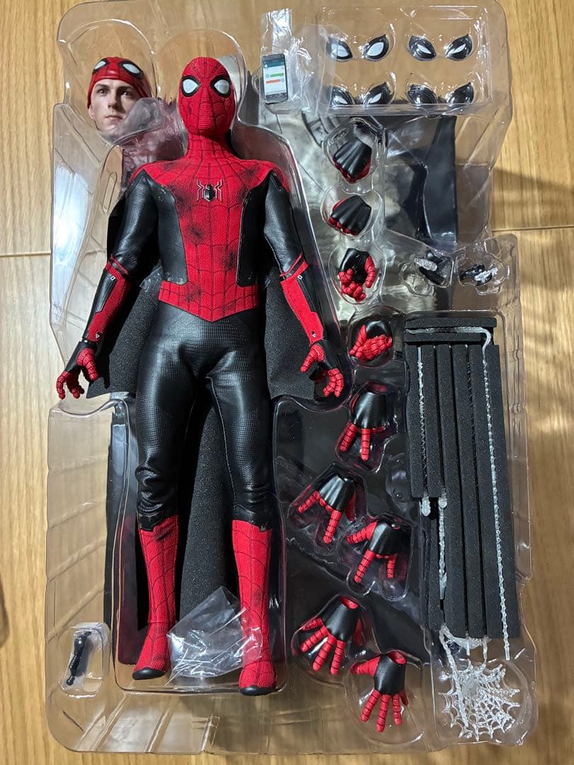 Hot Toys スパイダーマン バトリングバージョン MMS625欠品あり