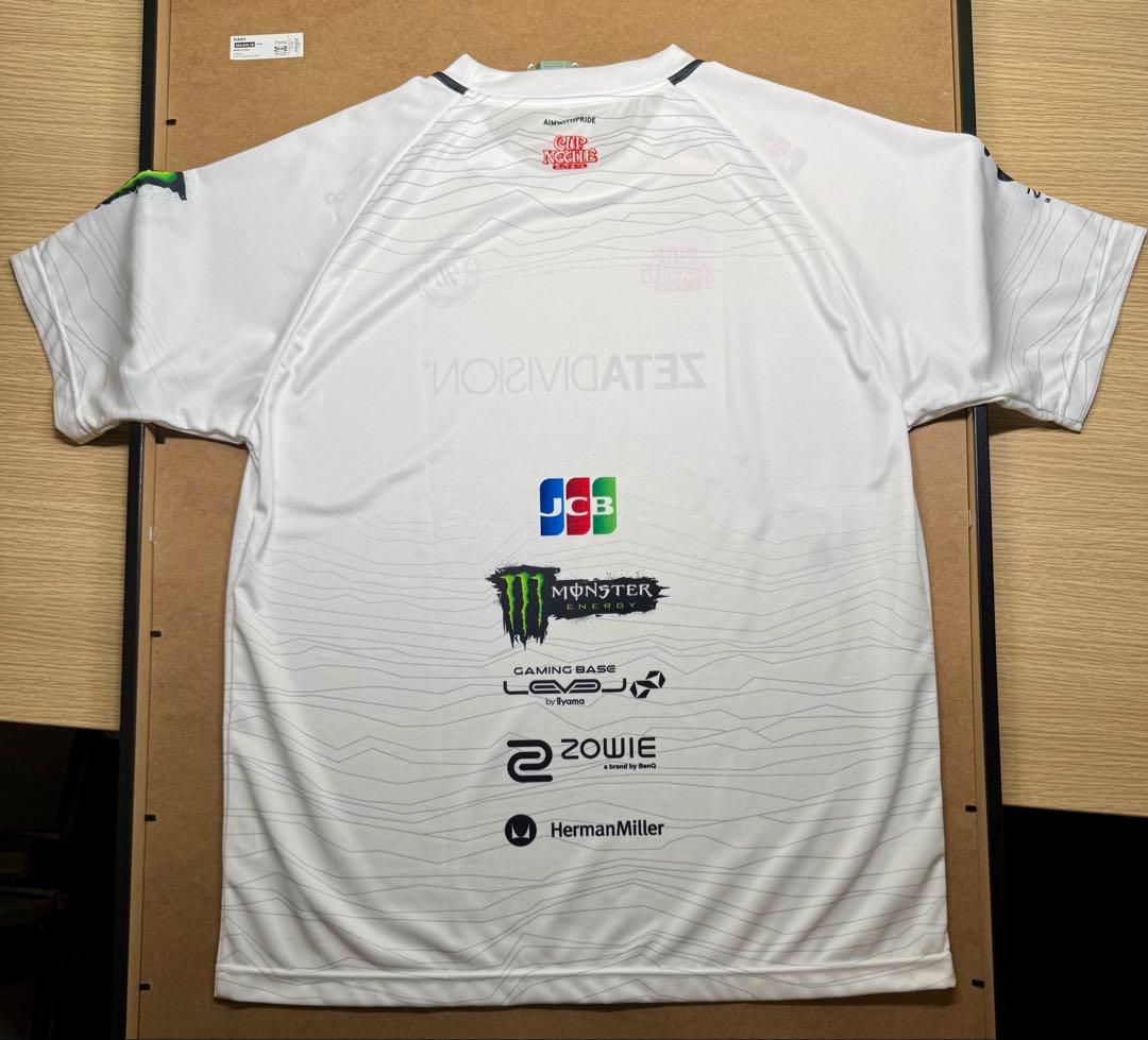 ZETADIVISION ユニフォーム 白 - メルカリ