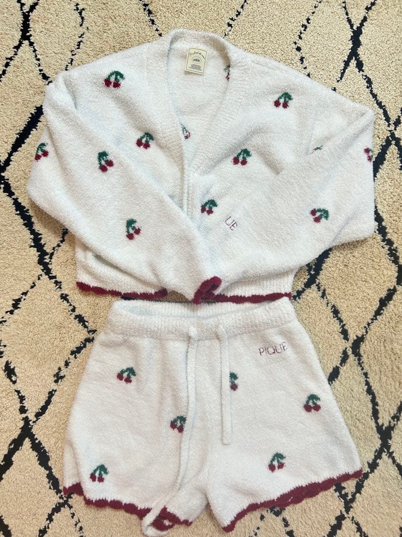 ジェラートピケ チェリー柄ジャガードカーディガン&ショートパンツ
