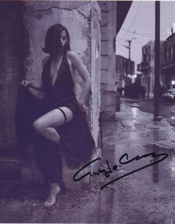アナ・デ・アルマス 直筆サイン入り写真 007 ブレードランナー GiF27