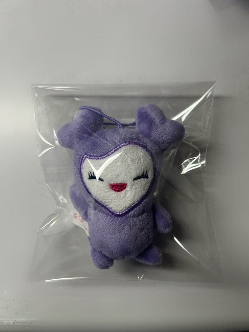 TWICE サナ サブリー チャーム 付き マスコット GiGO 限定 - メルカリ