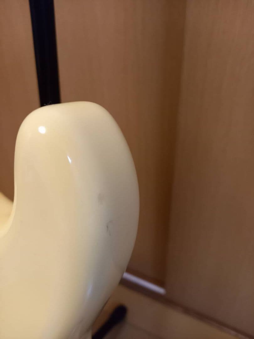 【ジャンク品】KRAMER エレキギター アイボリー