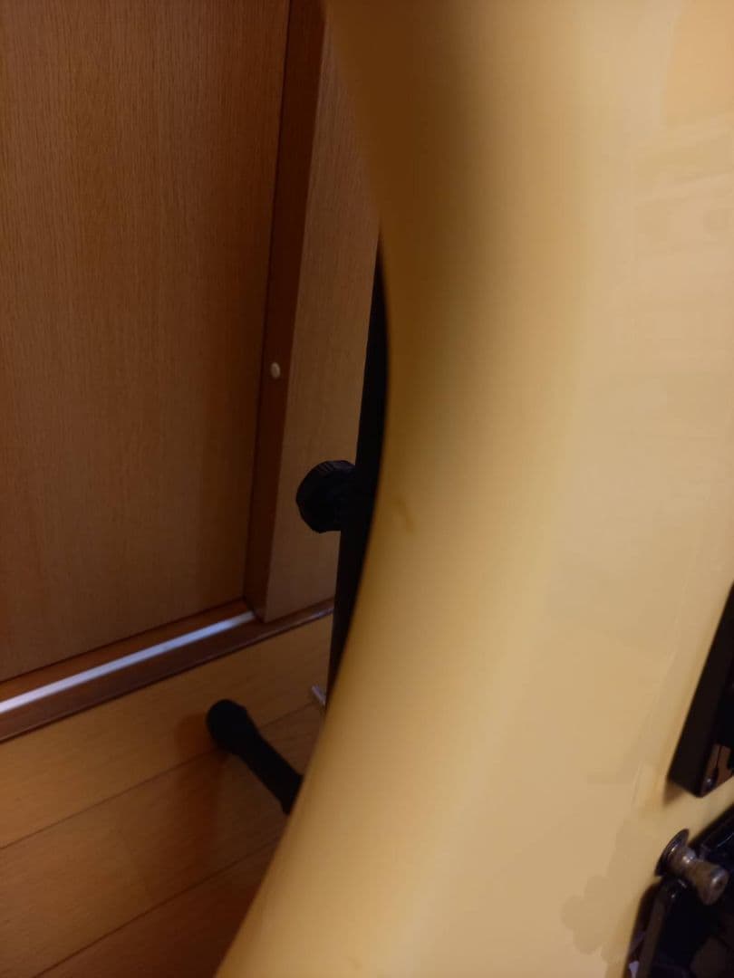 【ジャンク品】KRAMER エレキギター アイボリー