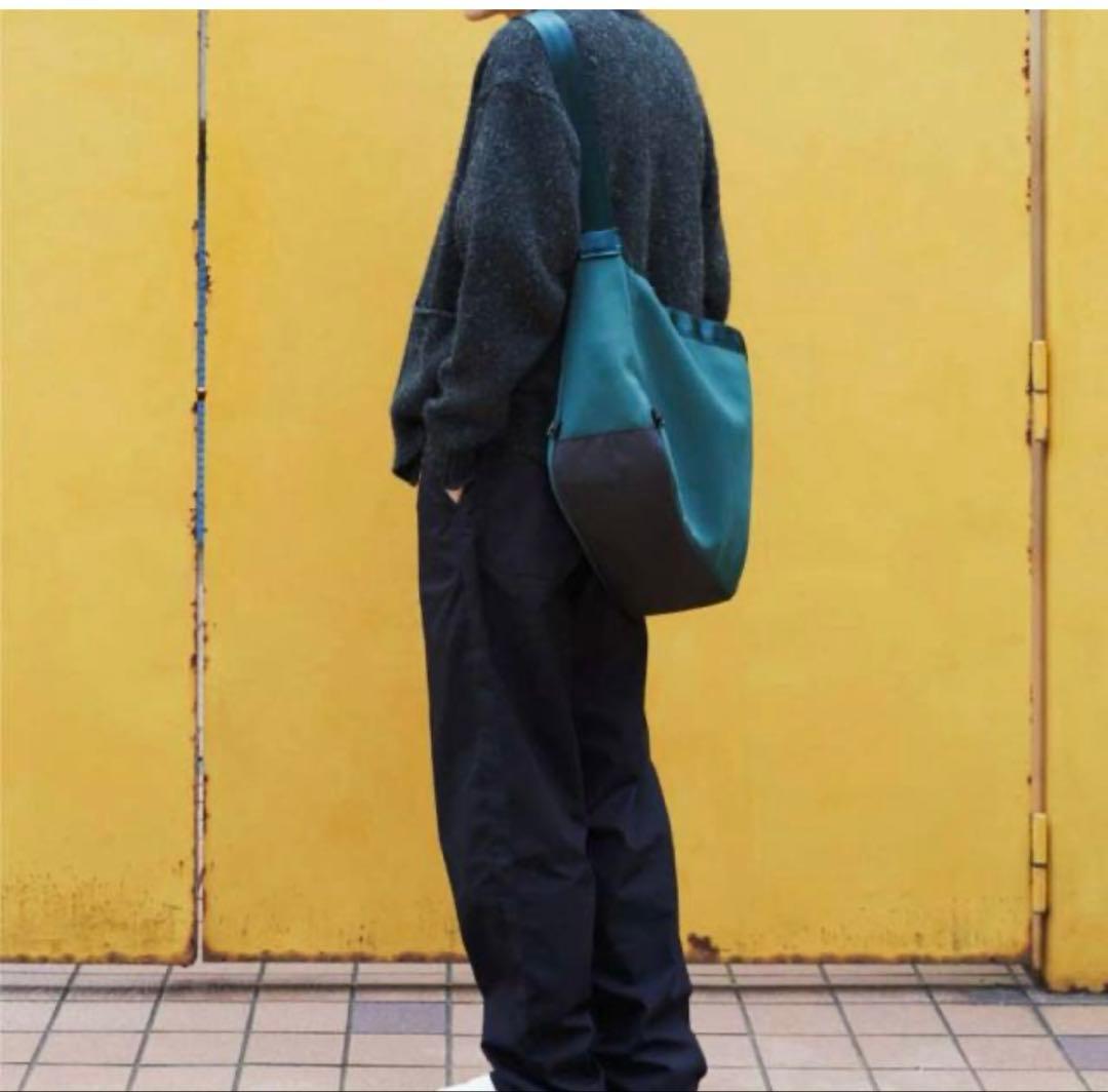 値下げCHROME NEWSPAPER MESSENGER グリーン 新品未使用の通販はau PAY