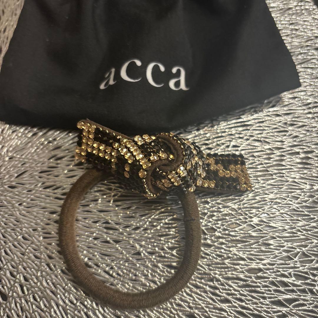 《美品》acca アッカ　ブリジットポニー　ブラウンゴールド系新品ゴム交換済