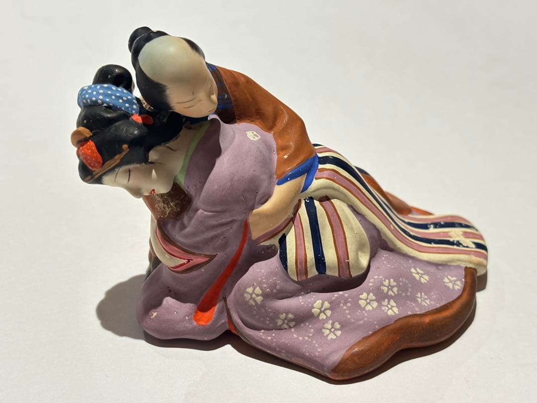春画人形 裏絵 日本人形 枕絵 陶器 1点 Yahoo!オークション - 【美品】春画.裏絵.人形.隠し絵色彩陶器.浮世絵.