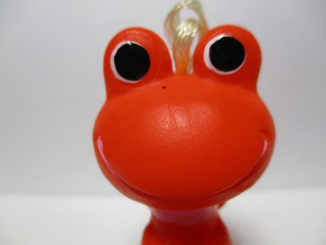 ケロちゃん　赤　コルゲン