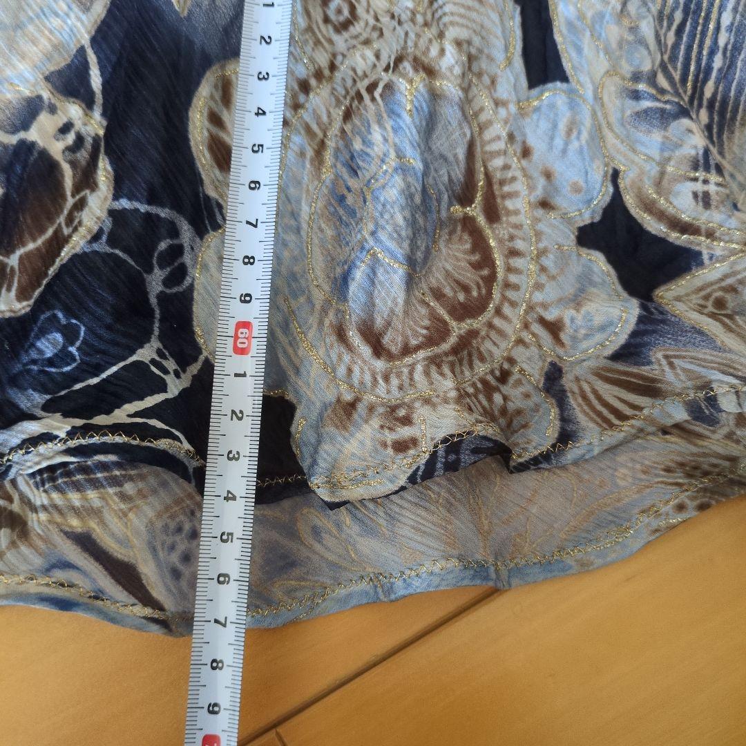 クラスロベルトカヴァリ シルク花柄スカート