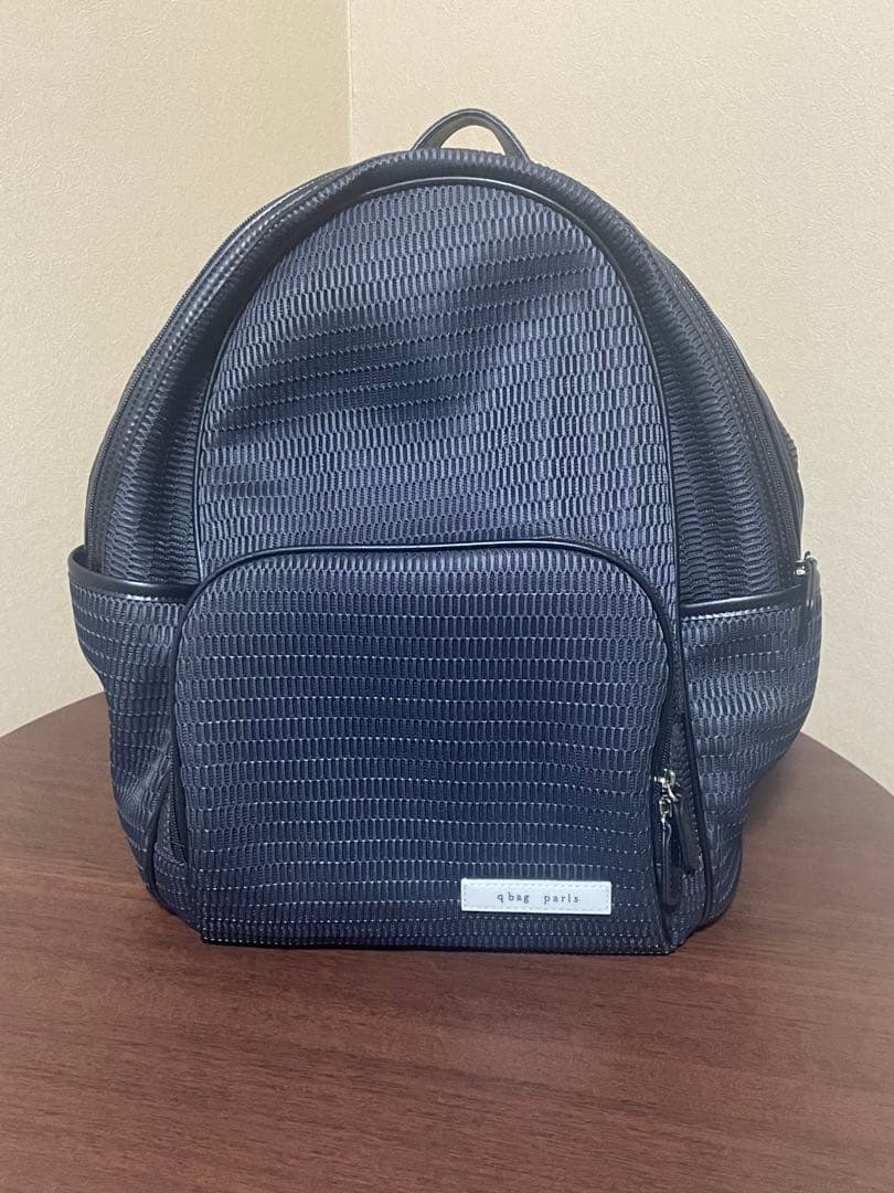 qbag paris louvre parents ダークグレー q bag paris nest louvre parents (ルーブル ペアレンツ) オリジナル