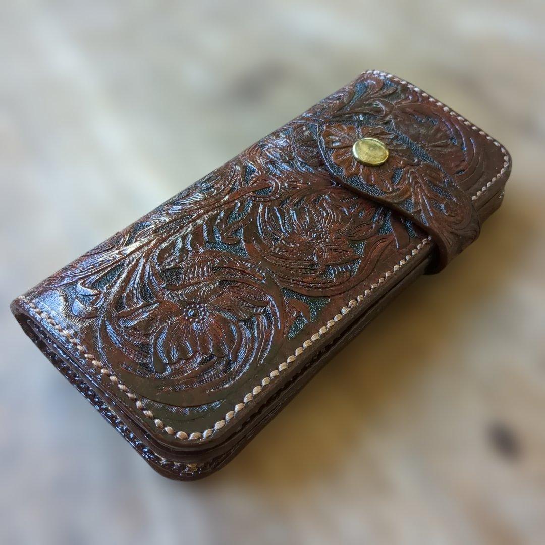 カ−ビング花柄エンボス加工レザー長財布 - メルカリ