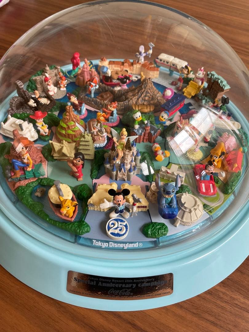 コカ・コーラ ディズニー 25周年記念 パークジオラマフィギュア 当選品