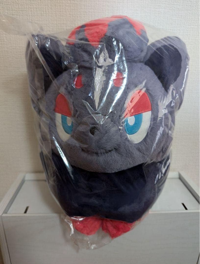ポケモンセンターオリジナル ふわふわ抱きぬいぐるみ ゾロア Pokemon（ポケモン） ポケモンセンターオリジナル ふわふわ抱き