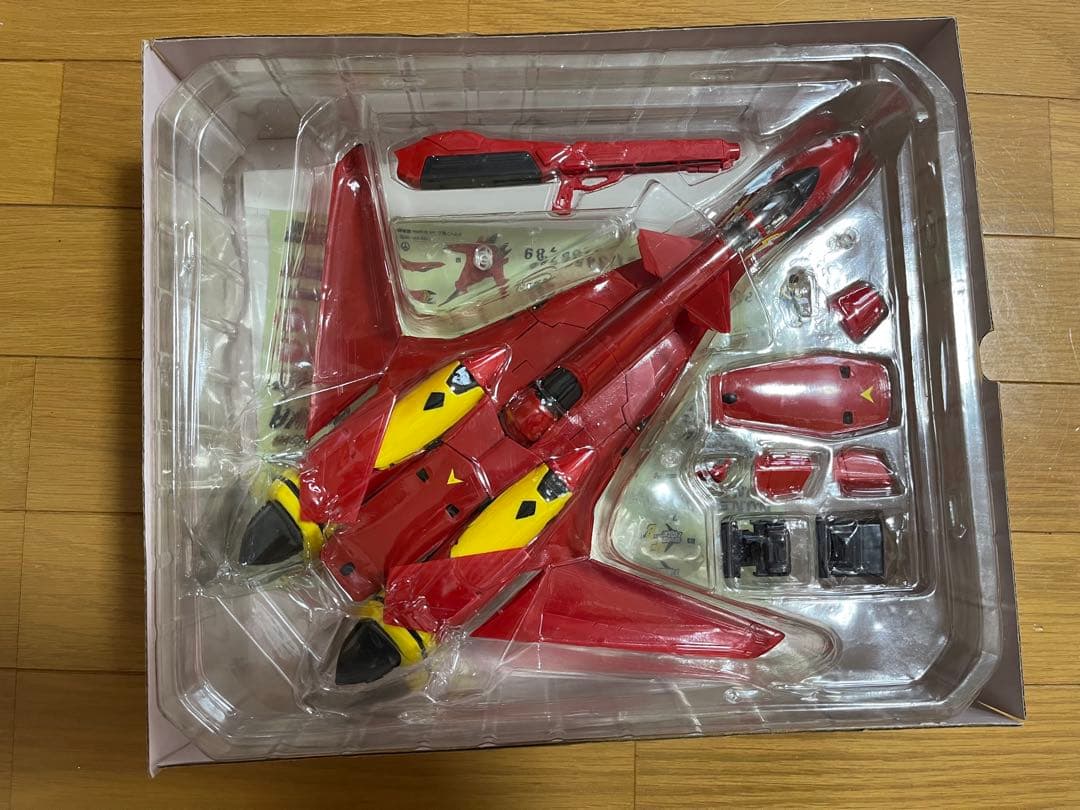 YAMATO VF-19カスタム　ファイヤーバルキリー