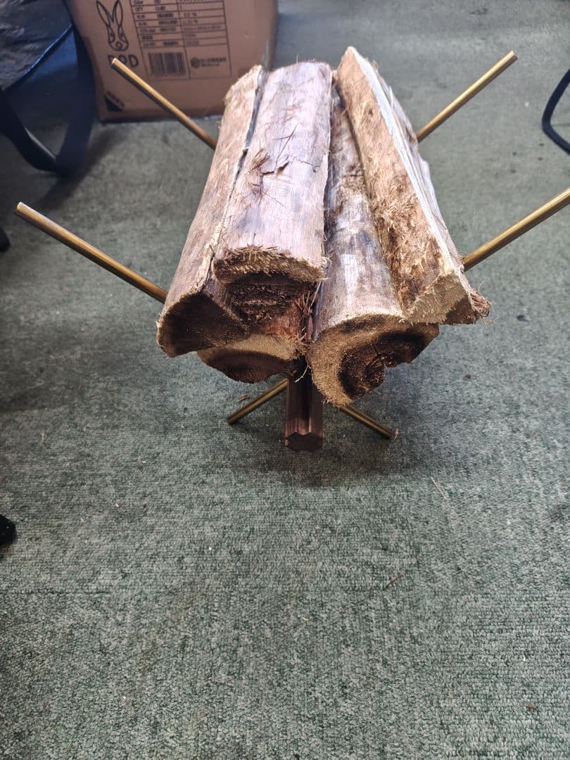 FALLWORKS 薪置き台