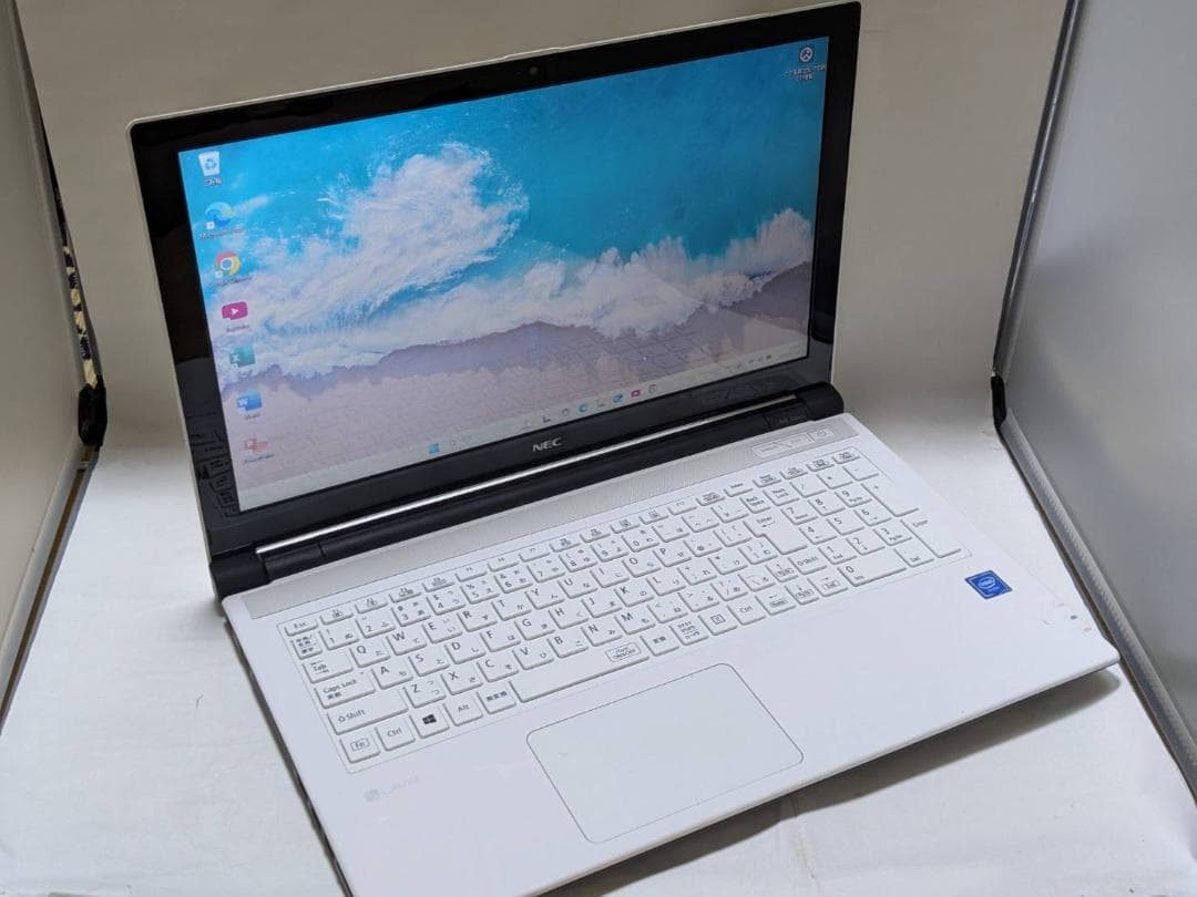 NEC Lavie PC-GN16CJ 美品白 SSD WIN11 Office - メルカリ