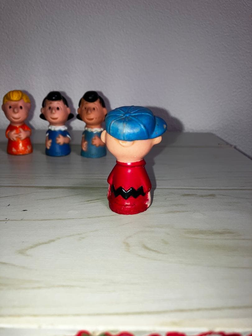 70年代 スヌーピーとピーナッツギャング　ソフビ　プッシュピンズ　まとめて