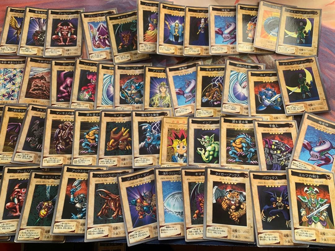 カ*リ様 バンダイ版　遊戯王　カード　　ファイル　まとめ売り　約178枚