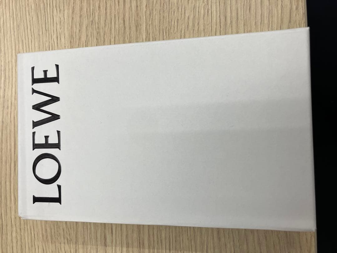 超美品　LOEWE　ネックポケット ベージュ （ロエベ）【タイムSL】