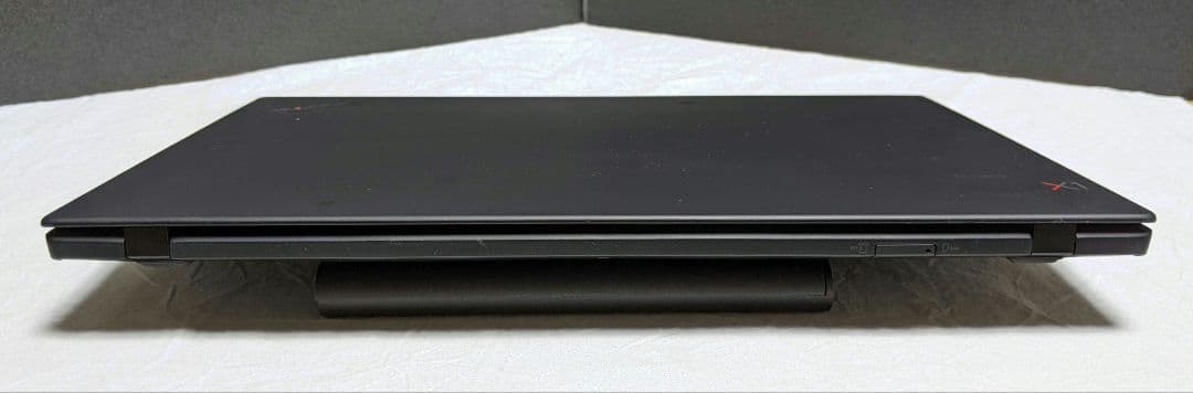 ThinkPad X1 Carbon gen6 ( 八世i5/8G/128G )