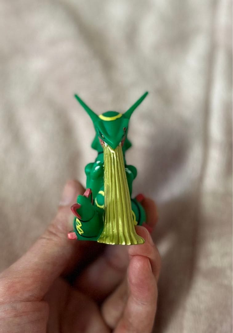 ポケモンキッズ レックウザ 指人形 はかいこうせん - メルカリ