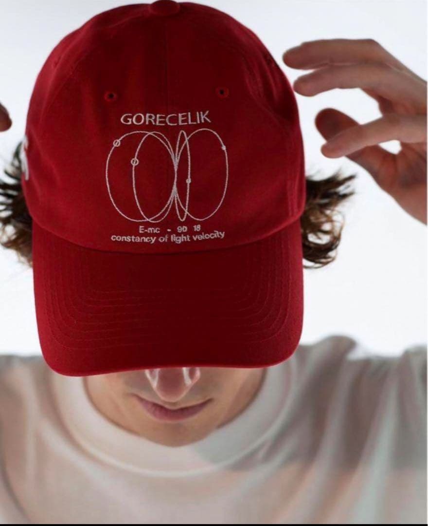 GADID GADID ANONIEM red cap