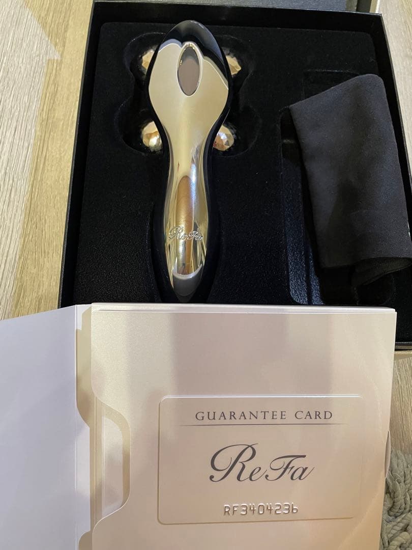 ReFa RF-FC1932B SILVER   リファ　フォーカラット　箱付き ReFa（リファ） ReFa 4 CARAT リファフォーカラット 美顔器 MTG RF