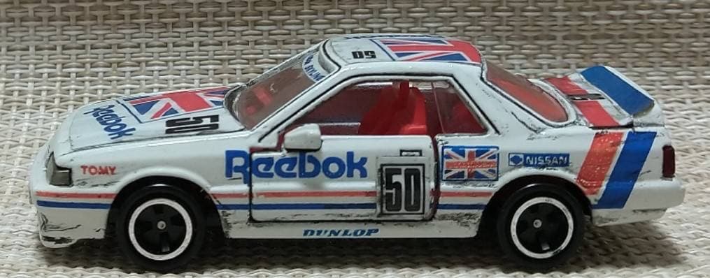 トミカ赤箱84 日産スカイラインレーシング 日本製 当時物 - メルカリ