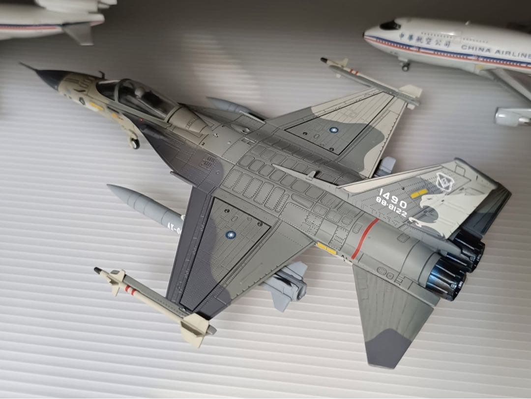 F-CK-1 経国号 1490号機 合金モデル 磁吸式ギミック付