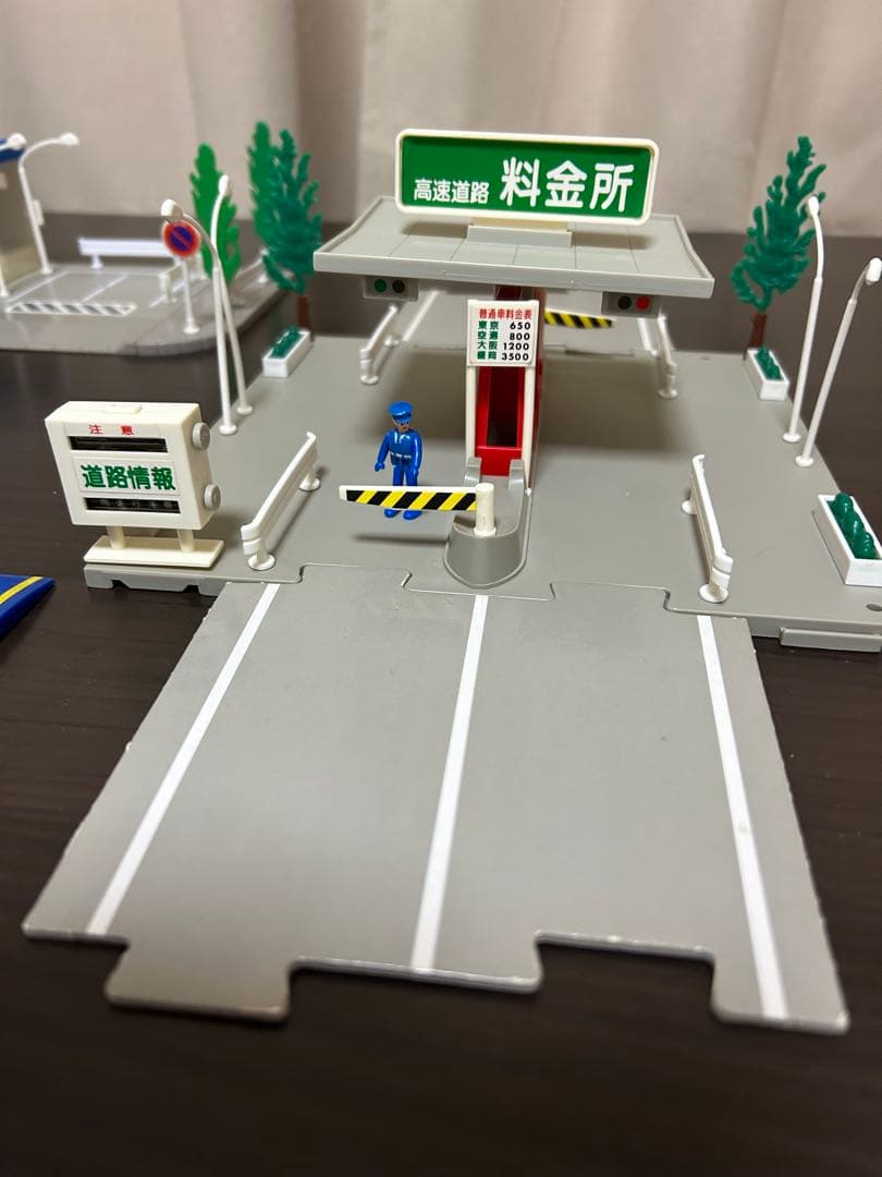 旧トミカタウン まとめ売り 6つ - メルカリ