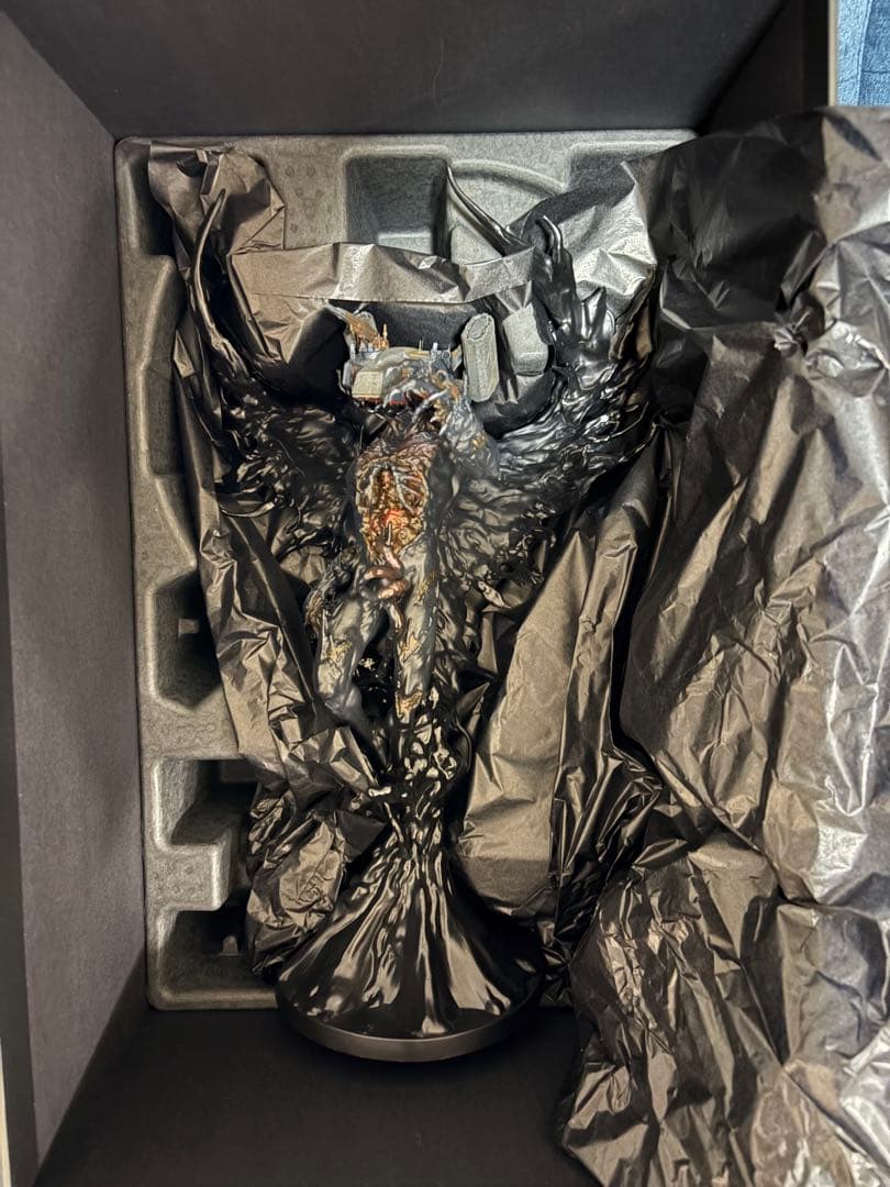 デスストランディング2 コレクターズエディション　マゼランマン　スタチューのみ