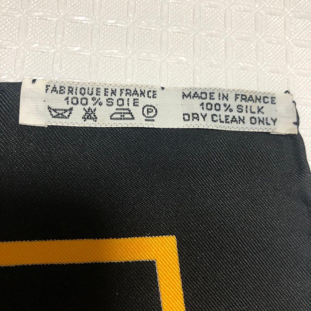 HERMES エルメス スカーフ カレ90 大判 黒 黄 ゴールド 音符 - メルカリ