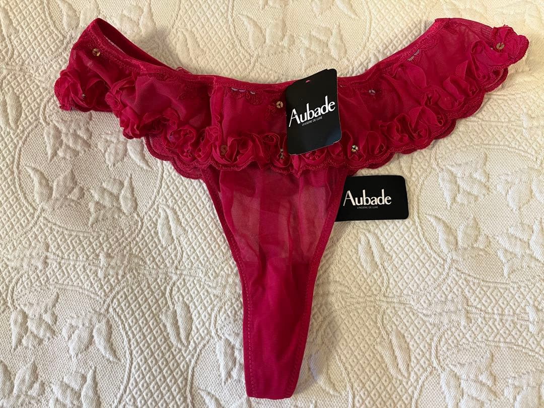 《Aubade 》新品タグ付/フリル&ラメ ブラジャー&タンガセット