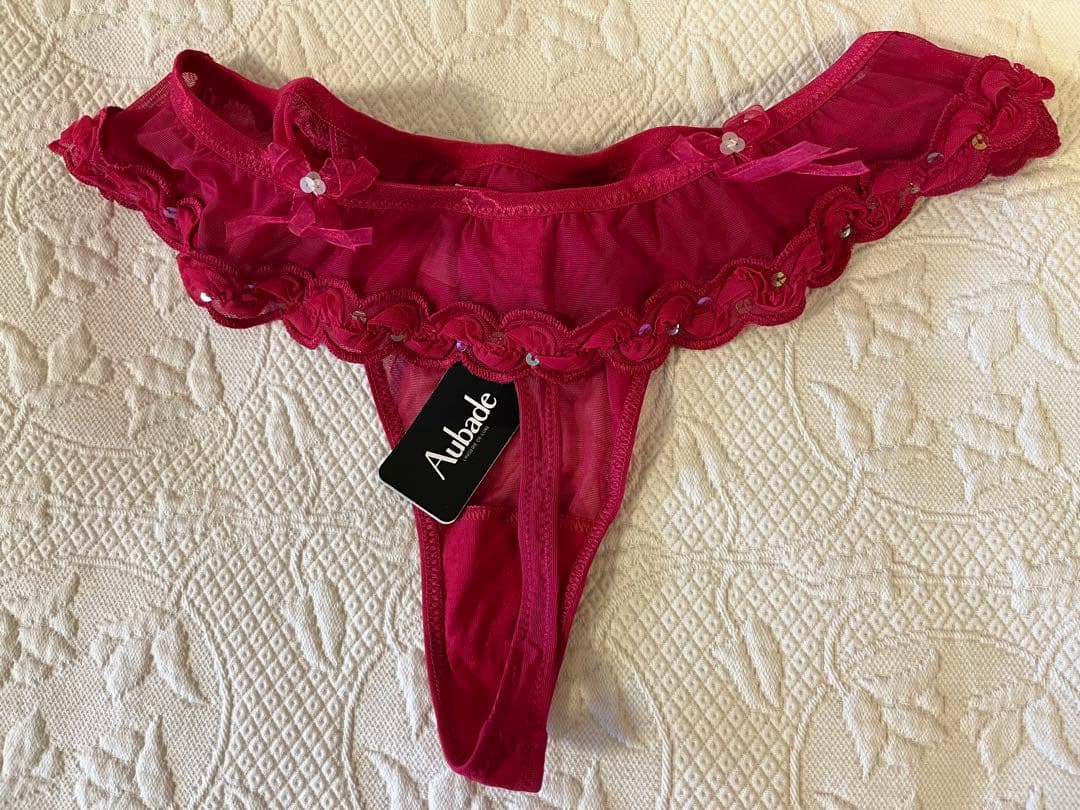 《Aubade 》新品タグ付/フリル&ラメ ブラジャー&タンガセット