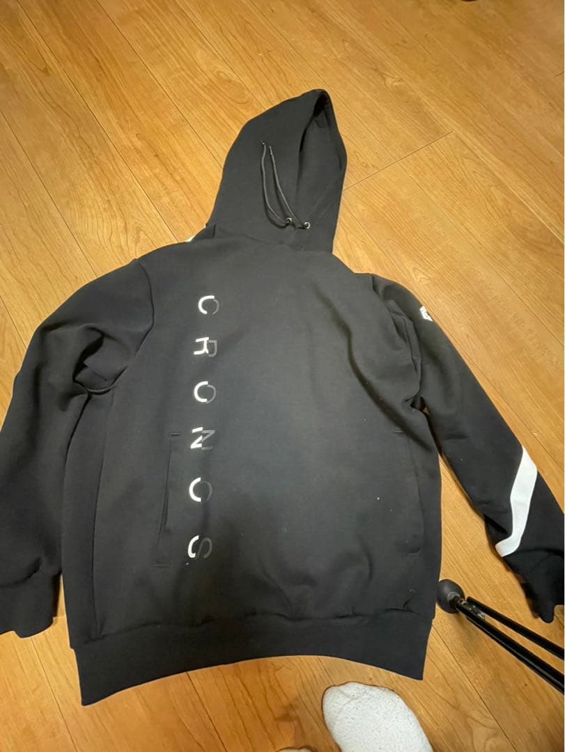 CRONOS ブラックパーカー フード付き - メルカリ