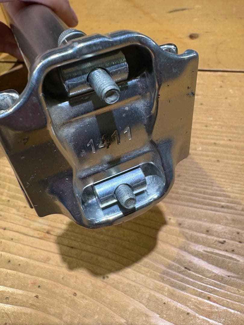 THOMSON マスターピース シートポスト 27.2x330mm