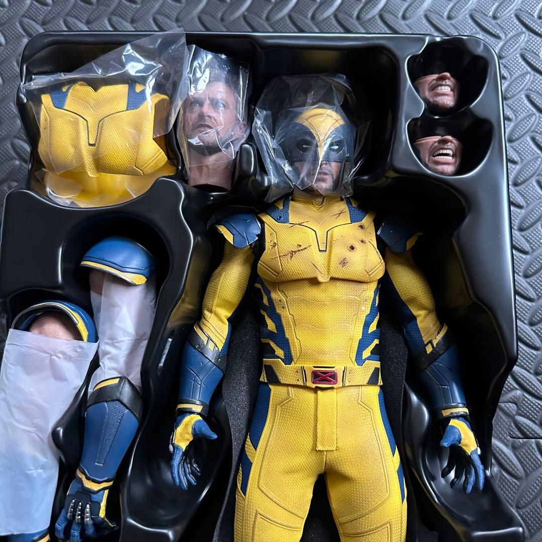 ホットトイズ　ウルヴァリン　ボーナスアクセサリー付き